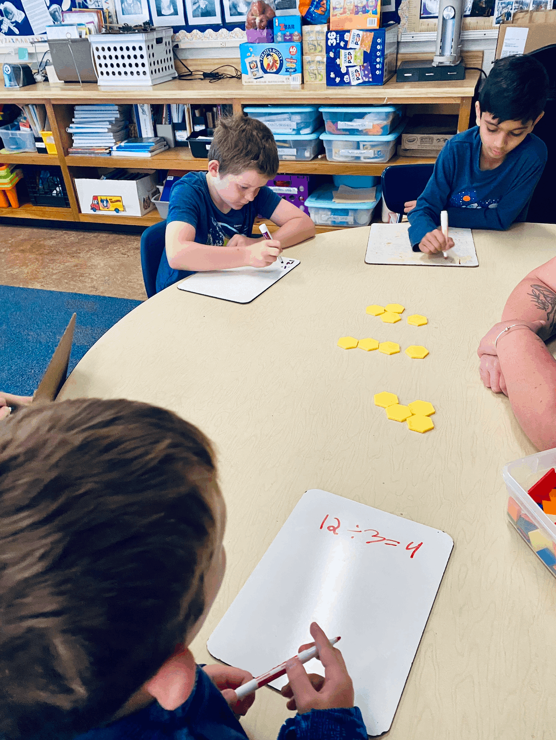 division with manipulatives